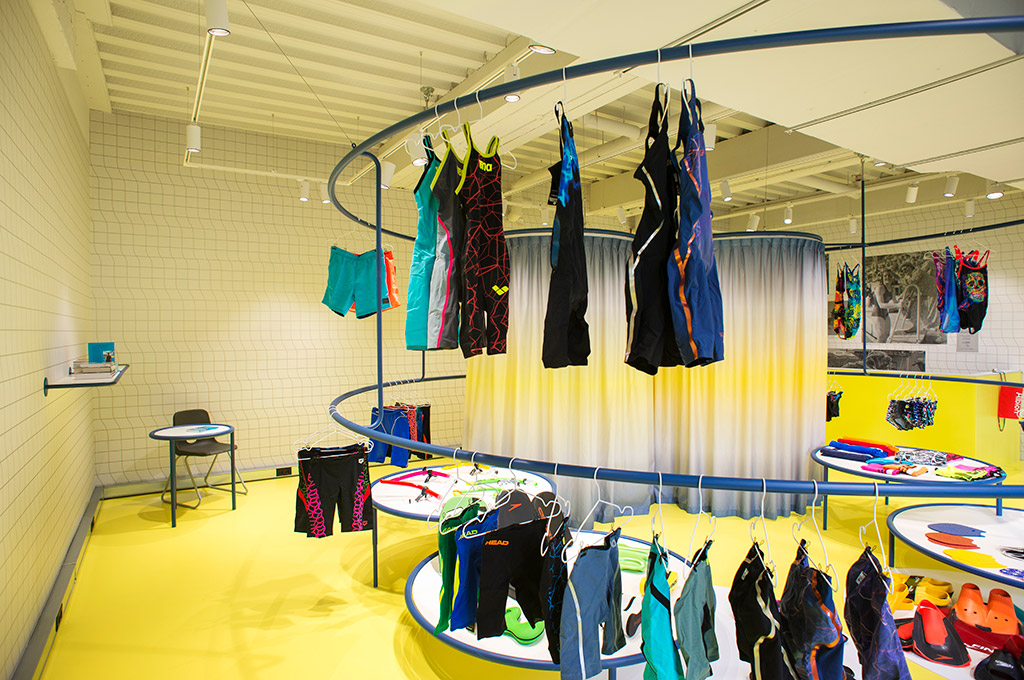 overzicht van de inrichting albion store rotterdam in zwemcentrum rotterdam.