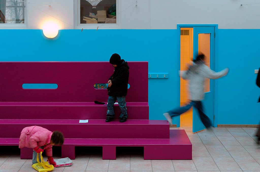 Tribune en bergmeubel in Louis Bouwmeesterschool