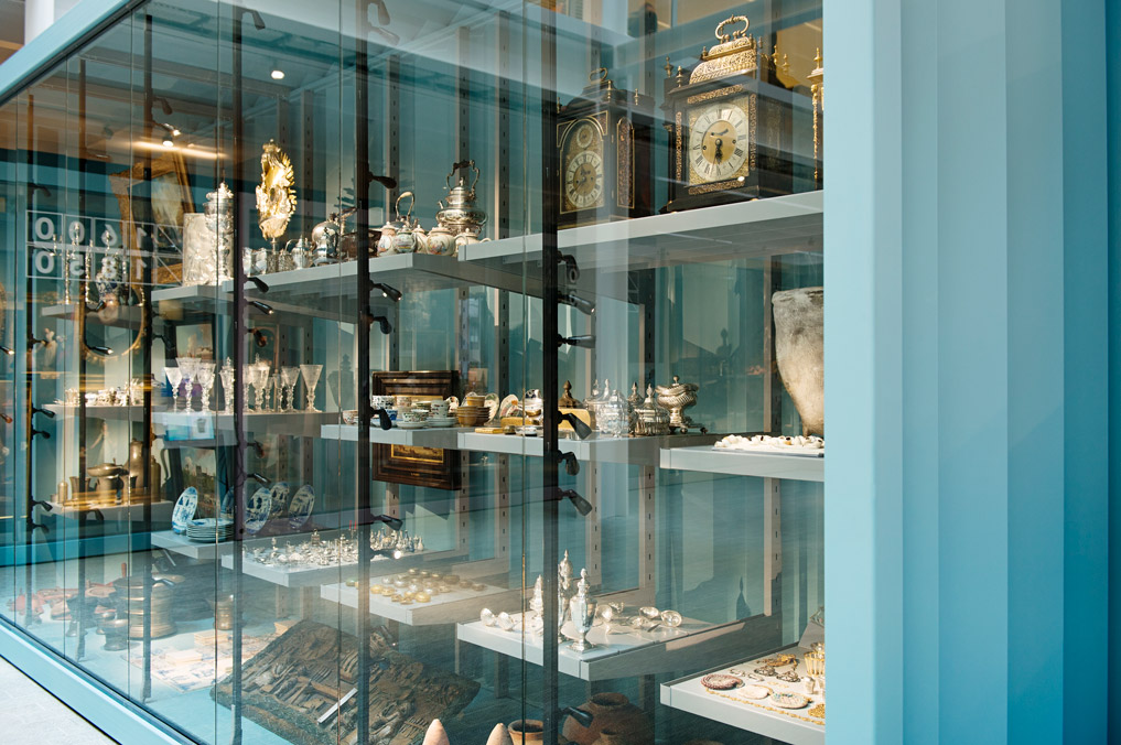 Interieursysteem voor de collectiepresentatie Geschiedenis van de stad.