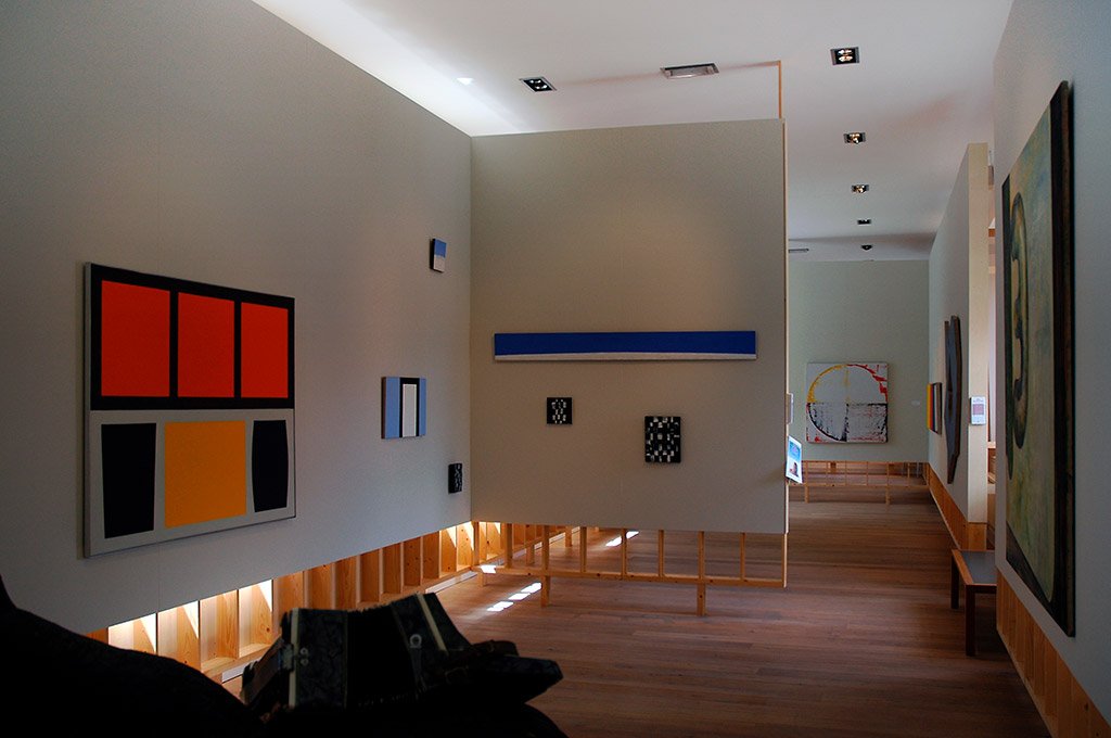 Interieurontwerp Stedelijk Museum Schiedam, tijdelijk in de Korenbeurs