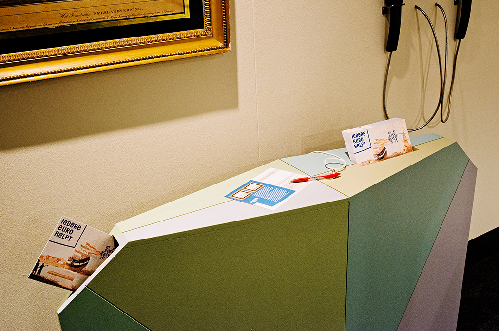 Iedere Euro helpt meubel