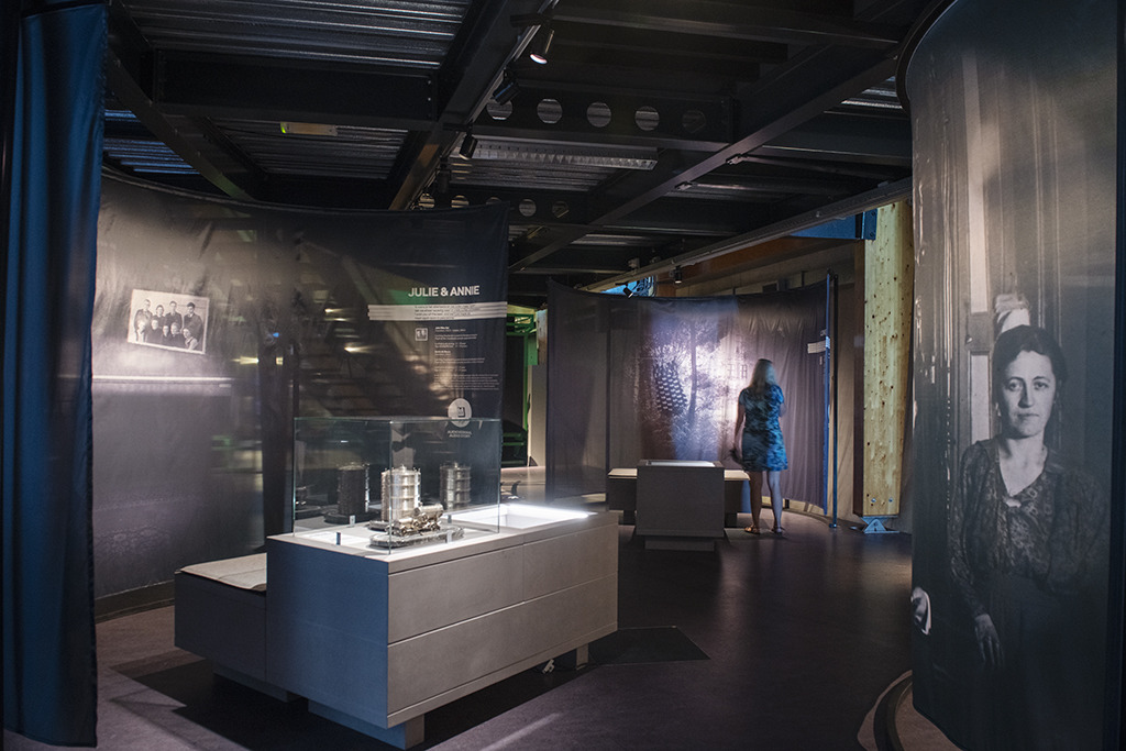 De Zaanstreek in oorlogstijd, scenografie plekken met persoonlijke verhalen.